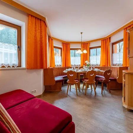 Ferienhaus Zirmblick *